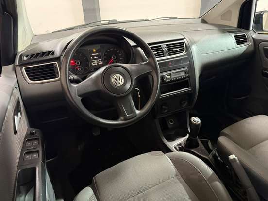 VOLKSWAGEN-FOX-1.0 MI PLUS 8V FLEX 4P MANUAL VOLKSWAGEN-FOX-2009