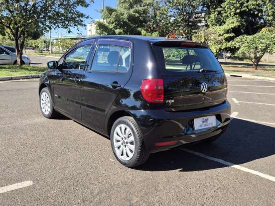 VOLKSWAGEN-FOX-2010