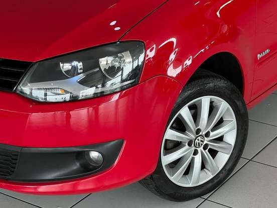 VOLKSWAGEN-FOX-2013