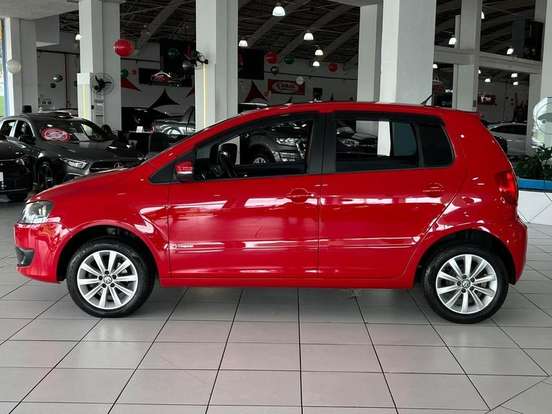 VOLKSWAGEN-FOX-1.0 MI TREND 8V FLEX 4P MANUAL VOLKSWAGEN-FOX-2013
