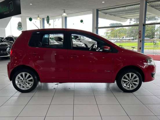 VOLKSWAGEN-FOX-2013