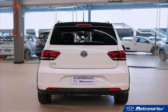 VOLKSWAGEN-FOX-2017
