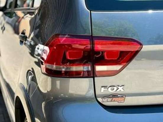VOLKSWAGEN-FOX-1.0 MPI TRACK 12V FLEX 4P MANUAL VOLKSWAGEN-FOX-2017