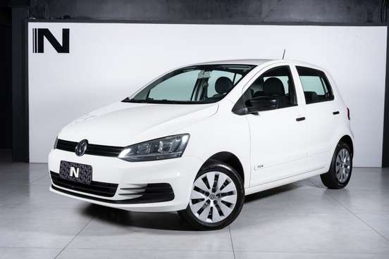 VOLKSWAGEN-FOX-2016