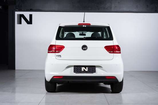 VOLKSWAGEN-FOX-2016