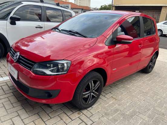 VOLKSWAGEN-FOX-2011