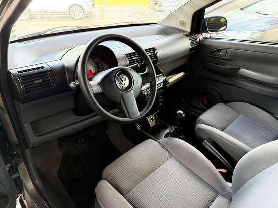 VOLKSWAGEN-FOX-2008