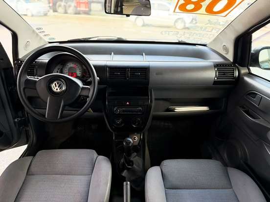 VOLKSWAGEN-FOX-2008