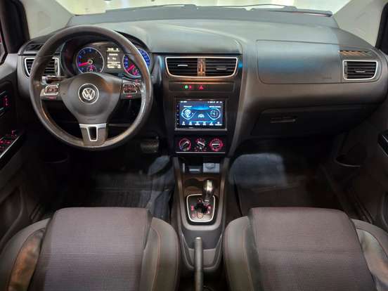 VOLKSWAGEN-FOX-2010