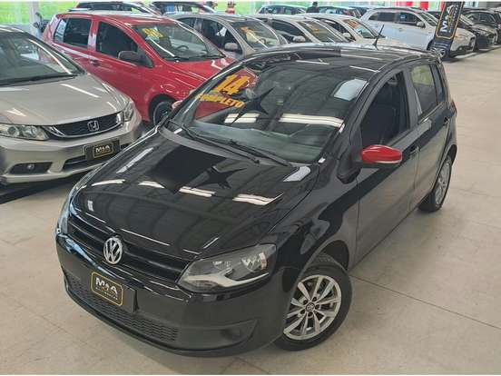 VOLKSWAGEN-FOX-1.6 MI ROCK IN RIO 8V FLEX 4P MANUAL VOLKSWAGEN-FOX-2013