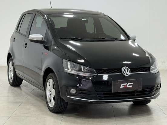 VOLKSWAGEN-FOX-1.6 MI ROCK IN RIO 8V FLEX 4P MANUAL VOLKSWAGEN-FOX-2015