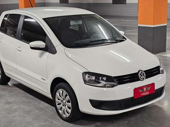 VOLKSWAGEN-FOX-1.6 MI SELEÇÃO 8V FLEX 4P AUTOMATIZADO VOLKSWAGEN-FOX-2014