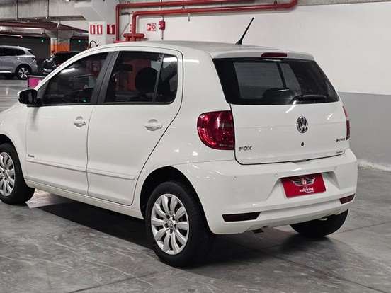 VOLKSWAGEN-FOX-1.6 MI SELEÇÃO 8V FLEX 4P AUTOMATIZADO VOLKSWAGEN-FOX-2014