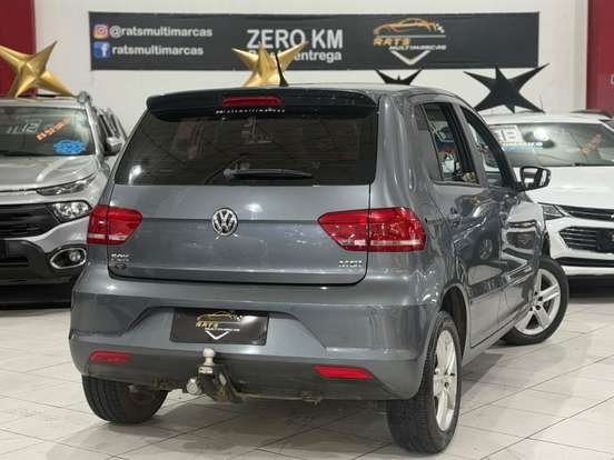 VOLKSWAGEN-FOX-2016