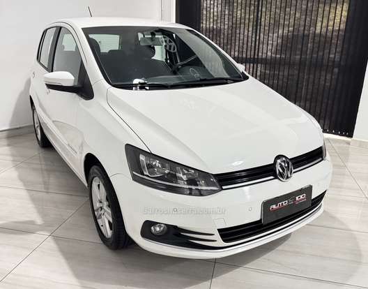 VOLKSWAGEN-FOX-2015