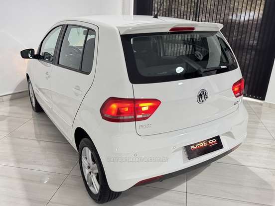 VOLKSWAGEN-FOX-1.6 MSI COMFORTLINE 8V FLEX 4P MANUAL VOLKSWAGEN-FOX-2015