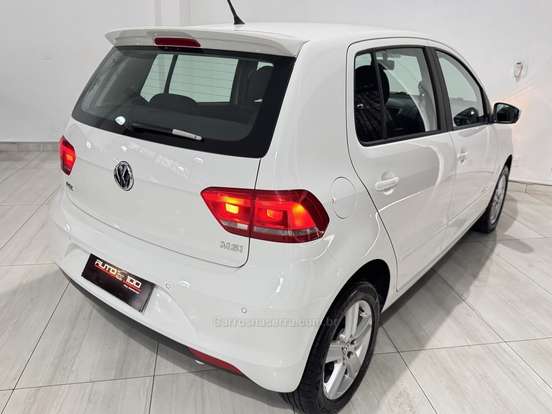 VOLKSWAGEN-FOX-1.6 MSI COMFORTLINE 8V FLEX 4P MANUAL VOLKSWAGEN-FOX-2015