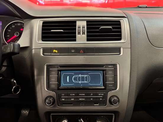 VOLKSWAGEN-FOX-1.6 MSI COMFORTLINE 8V FLEX 4P MANUAL VOLKSWAGEN-FOX-2015