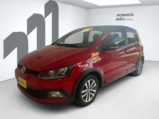 VOLKSWAGEN-FOX-2016