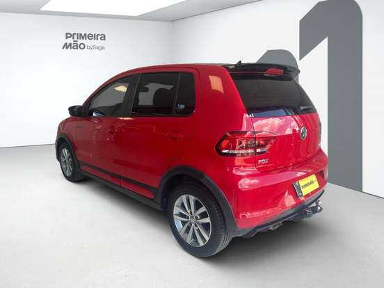 VOLKSWAGEN-FOX-2016