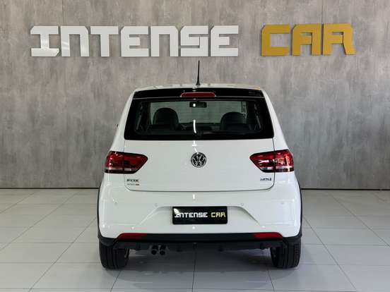 VOLKSWAGEN-FOX-1.6 MSI PEPPER 16V FLEX 4P MANUAL VOLKSWAGEN-FOX-2015