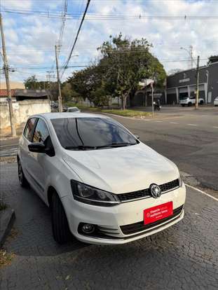 VOLKSWAGEN-FOX-2016