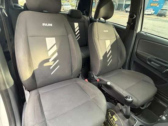 VOLKSWAGEN-FOX-1.6 MSI RUN 8V FLEX 4P MANUAL VOLKSWAGEN-FOX-2016