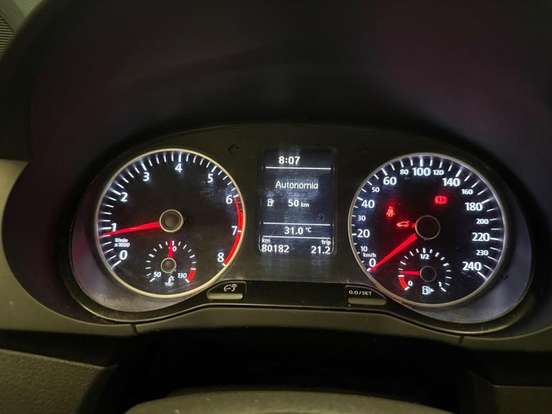 VOLKSWAGEN-FOX-2016
