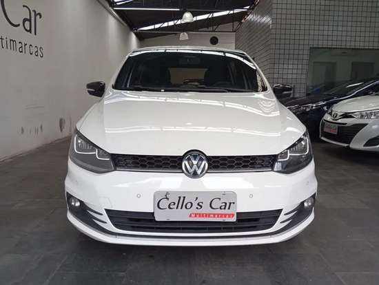 VOLKSWAGEN-FOX-2016