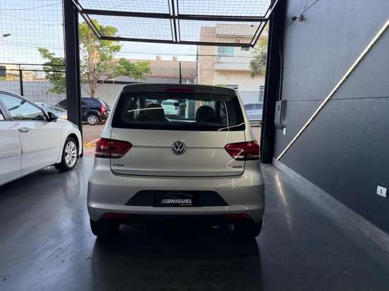 VOLKSWAGEN-FOX-2017