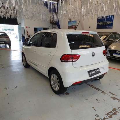 VOLKSWAGEN-FOX-2020