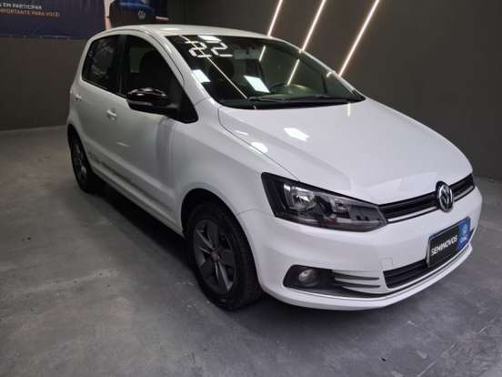 VOLKSWAGEN-FOX-2021