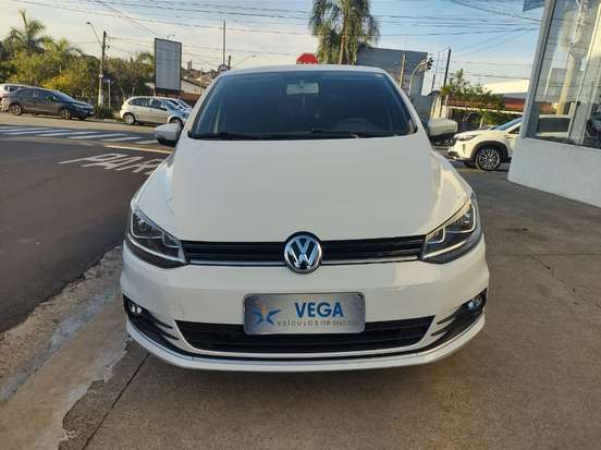 VOLKSWAGEN-FOX-1.6 MSI TOTAL FLEX CONNECT 4P MANUAL VOLKSWAGEN-FOX-2020