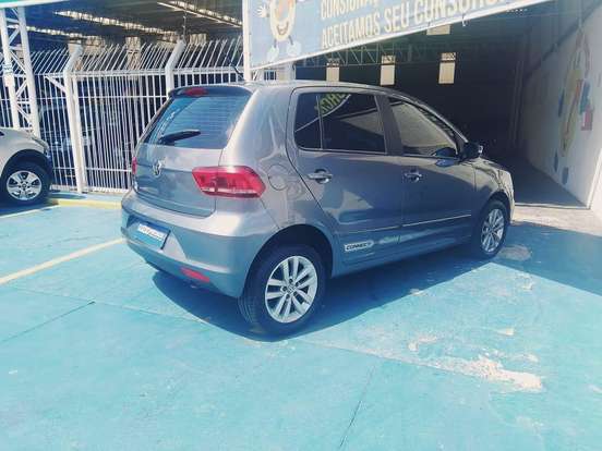VOLKSWAGEN-FOX-2021