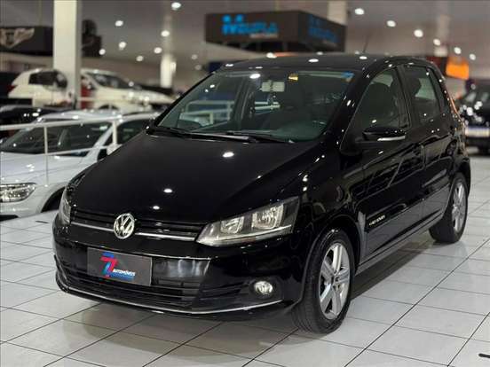 VOLKSWAGEN-FOX-2022