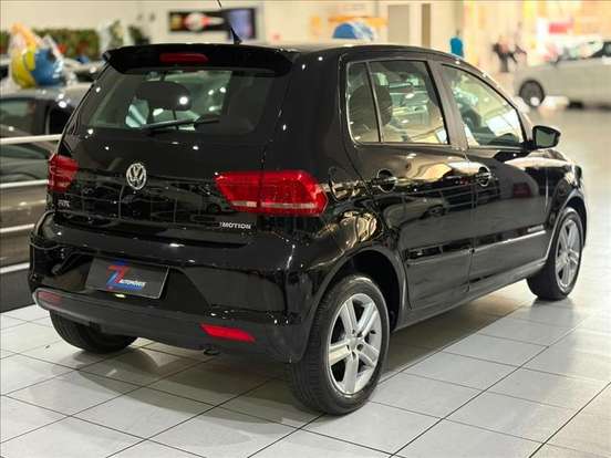 VOLKSWAGEN-FOX-2022