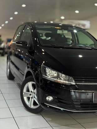 VOLKSWAGEN-FOX-2022