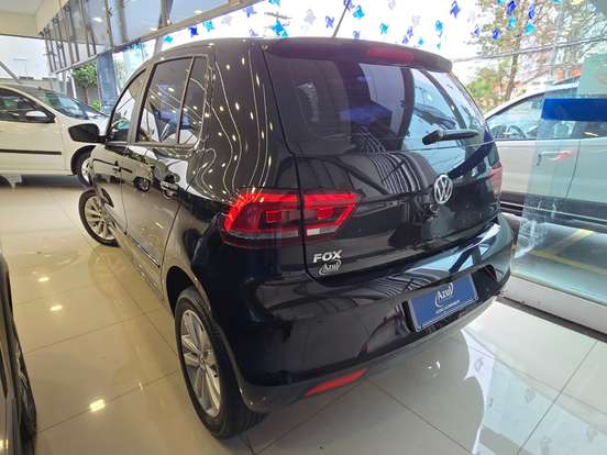 VOLKSWAGEN-FOX-2019