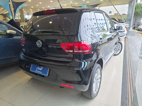VOLKSWAGEN-FOX-2019