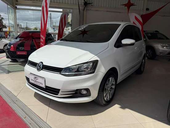 VOLKSWAGEN-FOX-1.6 MSI TOTAL FLEX CONNECT 4P MANUAL VOLKSWAGEN-FOX-2017