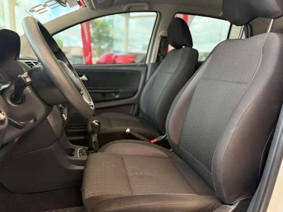 VOLKSWAGEN-FOX-1.6 MSI TOTAL FLEX CONNECT 4P MANUAL VOLKSWAGEN-FOX-2017