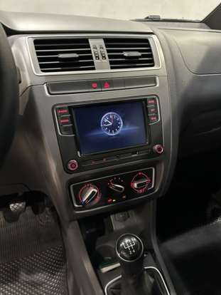 VOLKSWAGEN-FOX-1.6 MSI TOTAL FLEX XTREME 4P MANUAL VOLKSWAGEN-FOX-2019