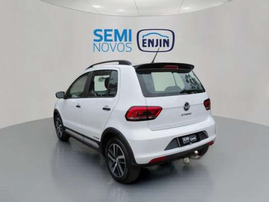 VOLKSWAGEN-FOX-2017
