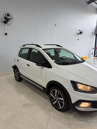 VOLKSWAGEN-FOX-2018
