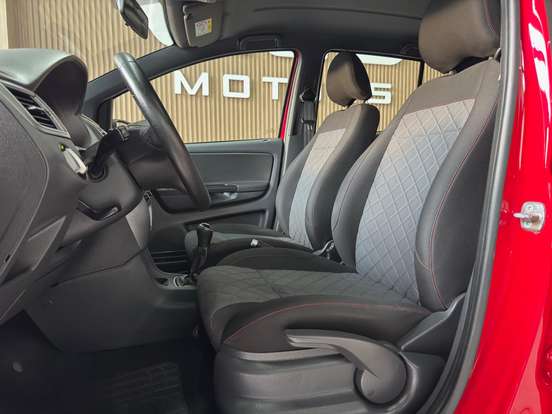 VOLKSWAGEN-FOX-2020