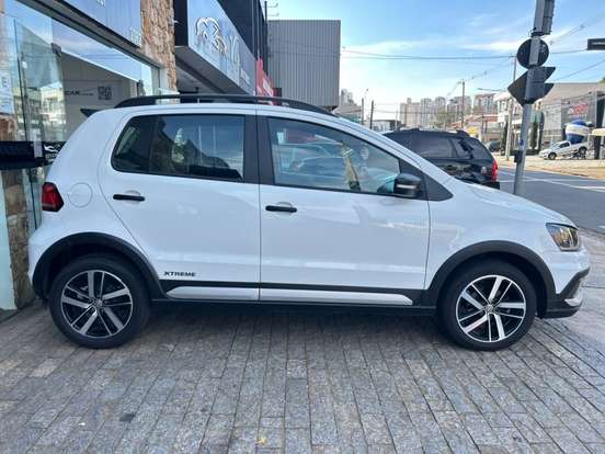 VOLKSWAGEN-FOX-1.6 MSI TOTAL FLEX XTREME 4P MANUAL VOLKSWAGEN-FOX-2019