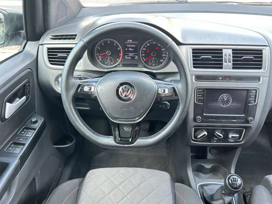 VOLKSWAGEN-FOX-1.6 MSI TOTAL FLEX XTREME 4P MANUAL VOLKSWAGEN-FOX-2019