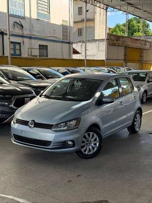 VOLKSWAGEN-FOX-1.6 MSI TRENDLINE 8V FLEX 4P MANUAL VOLKSWAGEN-FOX-2016