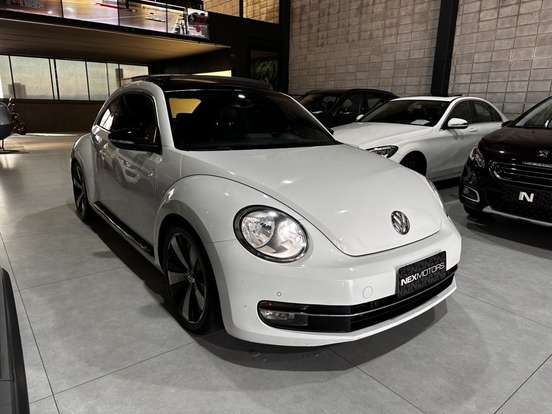 VOLKSWAGEN-FUSCA-2014