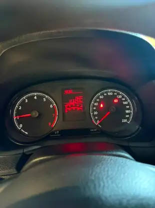 VOLKSWAGEN-GOL-2021